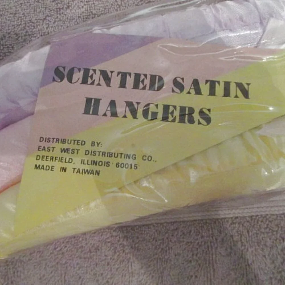 Vtg Satin Padded Hangers Set Of 6 Princess Boudoir Lingerie Bridal Purple NEW